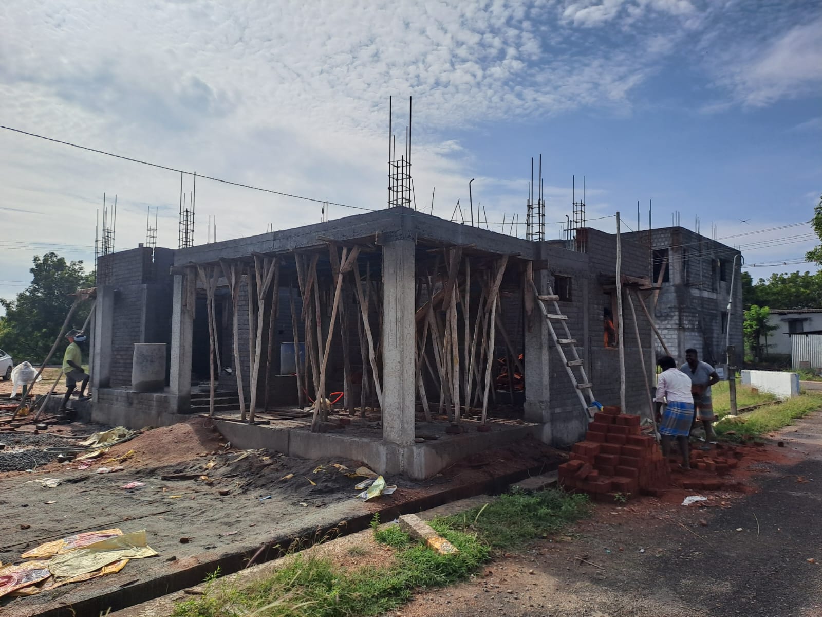 Ground Level Column Casting & Brickwork